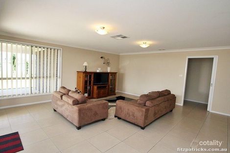 Property photo of 19 Avocet Drive Estella NSW 2650
