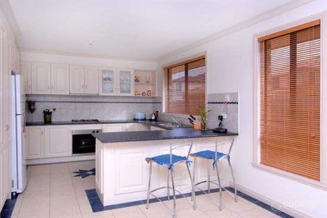 Property photo of 7 Nolan Place Taylors Lakes VIC 3038