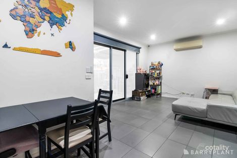 Property photo of 2/50 Douglas Avenue St Albans VIC 3021