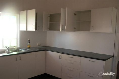 16 Oliver St, Kedron, QLD 4031