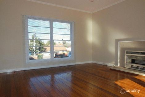 Property photo of 19 Hutchison Street Niddrie VIC 3042