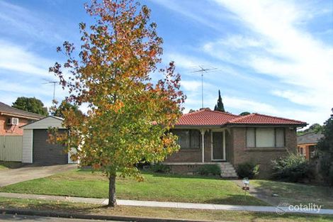 18 Faulkland Cres, Kings Park, NSW 2148