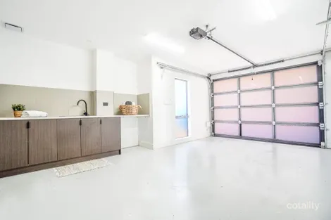 Property photo of 1/19 Matthews Avenue Airport West VIC 3042