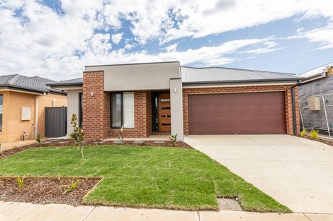 15 Beldi St, Alfredton, VIC 3350