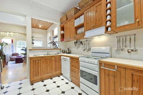 Property photo of 128 Church Street Hamlyn Heights VIC 3215