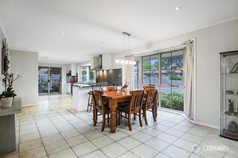 Property photo of 13 Maryrose Crescent Endeavour Hills VIC 3802