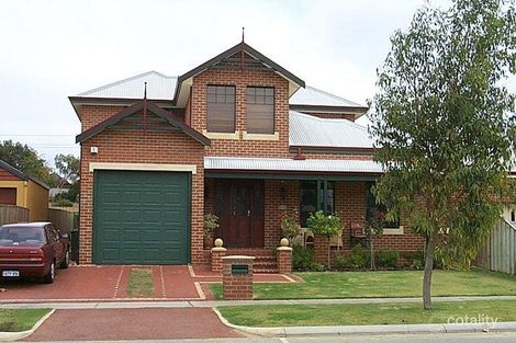 Property photo of 11 Richmond Circus East Fremantle WA 6158