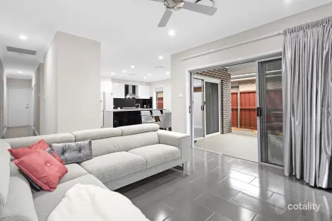 Property photo of 28 Turrallo Circuit Schofields NSW 2762