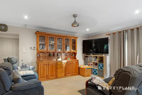 Property photo of 2 Elm Court Scoresby VIC 3179