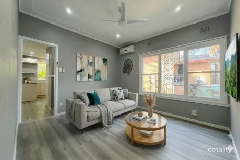 8 King St, Penrith, NSW 2750