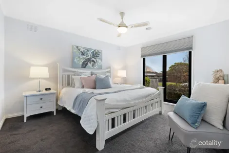 Property photo of 10 Taverner Court Scoresby VIC 3179
