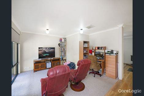 Property photo of 6 Higgs Court Brookdale WA 6112