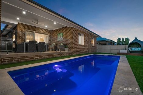 Property photo of 6 Fairbank Drive Gledswood Hills NSW 2557