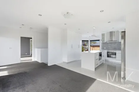 Property photo of 1/7 Jasper Court Oakdowns TAS 7019