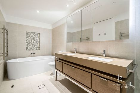 Property photo of 11/9 Waterside Place Docklands VIC 3008
