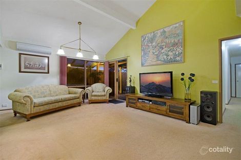 Property photo of 20 Nanworen Crescent Bell Park VIC 3215