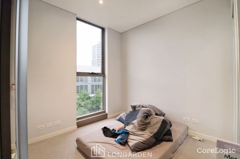 Property photo of 714/3 Foreshore Place Wentworth Point NSW 2127