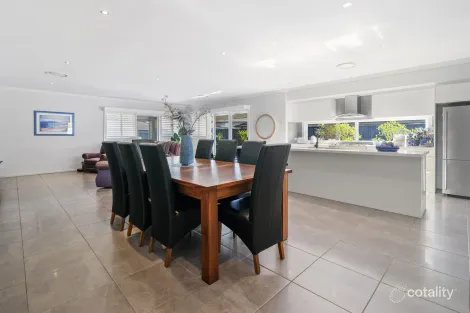 Property photo of 8 Arrowtail Street Chisholm NSW 2322