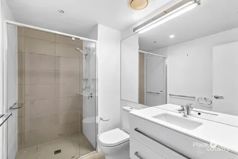 Property photo of 30706/300 Old Cleveland Road Coorparoo QLD 4151