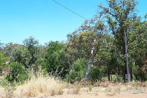 138 Falls Rd, Lesmurdie, WA 6076