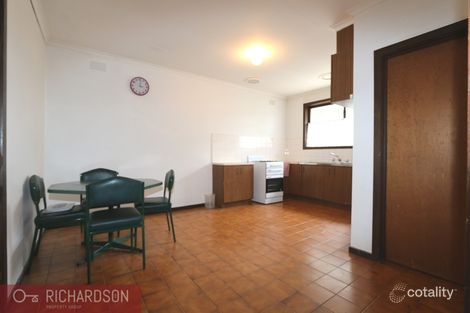Property photo of 2/131 Greaves Street North Werribee VIC 3030