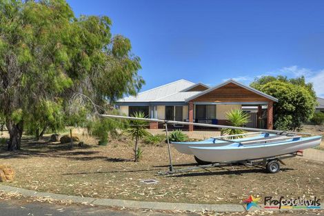 Property photo of 11 Wanui Street Quindalup WA 6281
