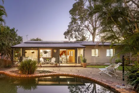 61 Marmindie St, Chapel Hill, QLD 4069