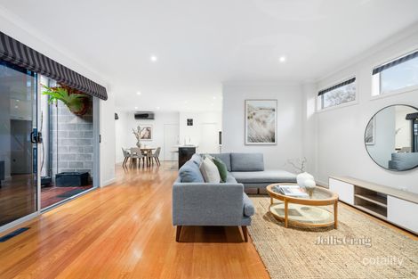 Property photo of 1/22 Grand Boulevard Montmorency VIC 3094