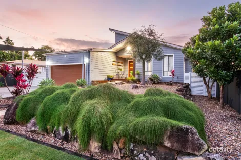 Property photo of 20 Coombe Avenue Hope Island QLD 4212