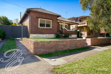 Property photo of 10 Albert Road Croydon Park NSW 2133
