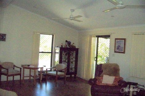 Property photo of 19 Michael Avenue Lamb Island QLD 4184