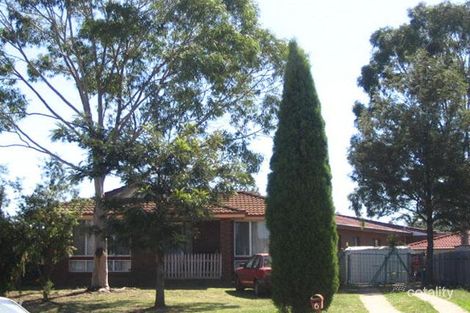 6 Glenfern Cres, Bossley Park, NSW 2176