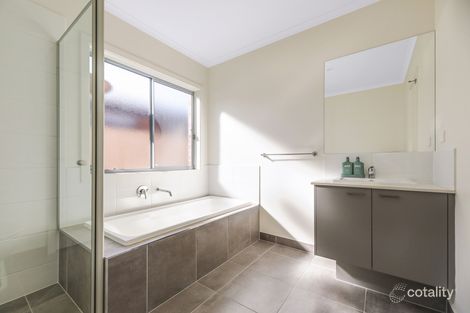 Property photo of 5 Chris Crescent Traralgon VIC 3844