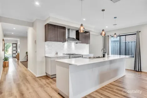 Property photo of 60 Hammersmith Road Wyndham Vale VIC 3024