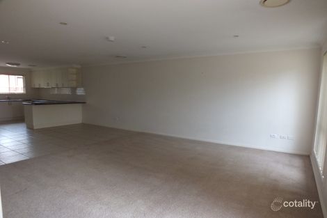 2/3 Calabash St, Young, NSW 2594