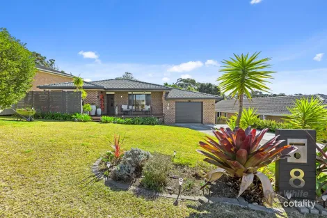 8 WILLS CRES, DENHAMS BEACH, NSW 2536