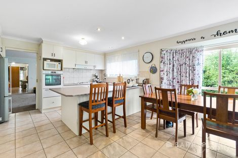 Property photo of 18 Jarryd Crescent Berwick VIC 3806