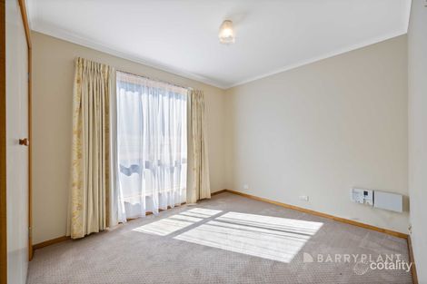 Property photo of 2/219 Victoria Street Ballarat East VIC 3350