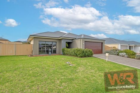 Property photo of 14 Hume Corner Yakamia WA 6330