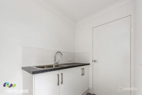 Property photo of 6 Wattleseed Loop Dayton WA 6055