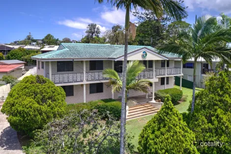 Property photo of 36 Oloway Crescent Alexandra Headland QLD 4572