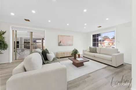 Property photo of 50 Limpopa Square Roxburgh Park VIC 3064