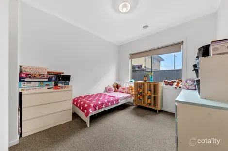 Property photo of 4 Orinoco Chase Werribee VIC 3030