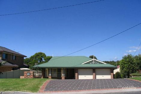 17 Flinders Cl, Barrack Heights, NSW 2528