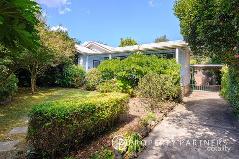 729 Old Warburton Rd, Wesburn, VIC 3799