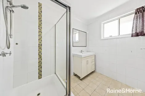 Property photo of 10 Kelburn Place Airds NSW 2560