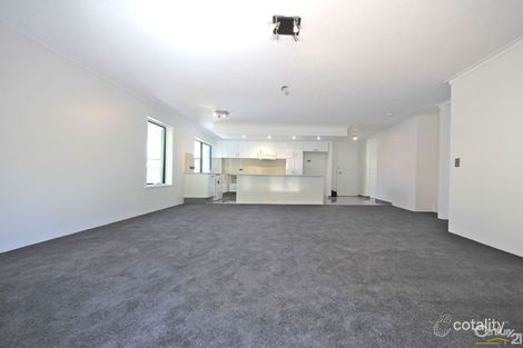 Property photo of 4/27 Second Avenue Broadbeach QLD 4218
