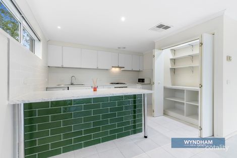 Property photo of 14 Burdekin Street Manor Lakes VIC 3024