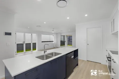 Property photo of 1 Linkview Place Thornlands QLD 4164