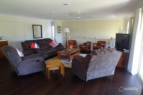 Property photo of 7 Silky Oak Close Nambucca Heads NSW 2448